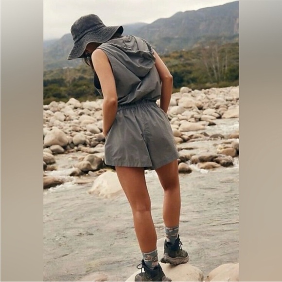 NEW Free People Movement Hike and Race Runsie Romper Size XS - Picture 3 of 11